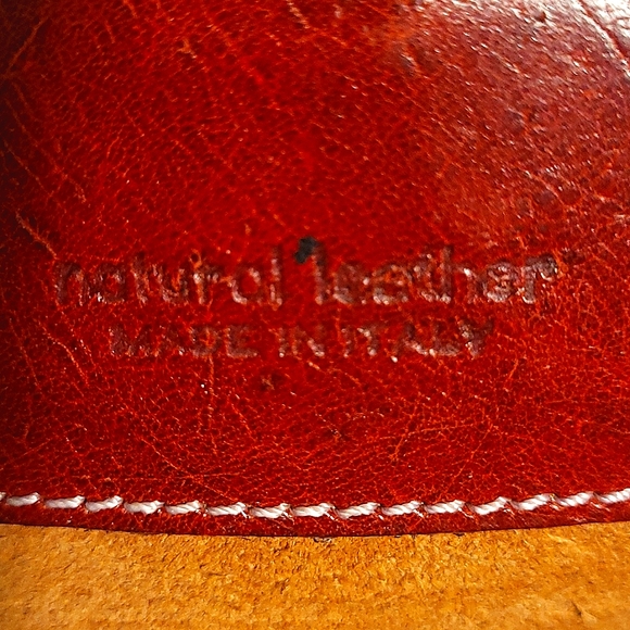 Pitti Firenze cross body red bag - Picture 8 of 17